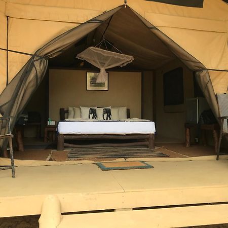 Back Of Beyond Dune Camp Яла Екстер'єр фото