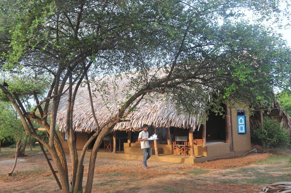 Back Of Beyond Dune Camp Яла Екстер'єр фото